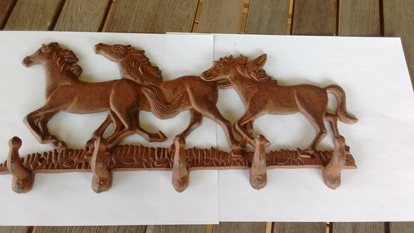 Decorative Running Horses Cast Iron Key Rack with 3 Horses and 5 Hooks