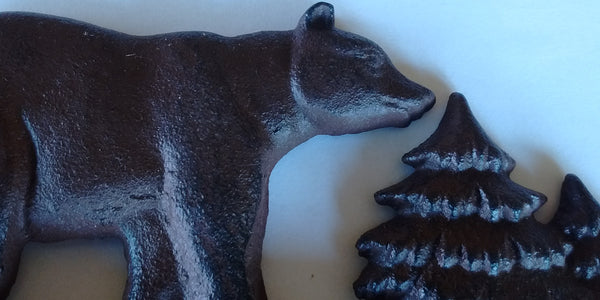 Decorative Bear Cast Iron Key or Coat Rack with 1 Bear and 4 Hooks
