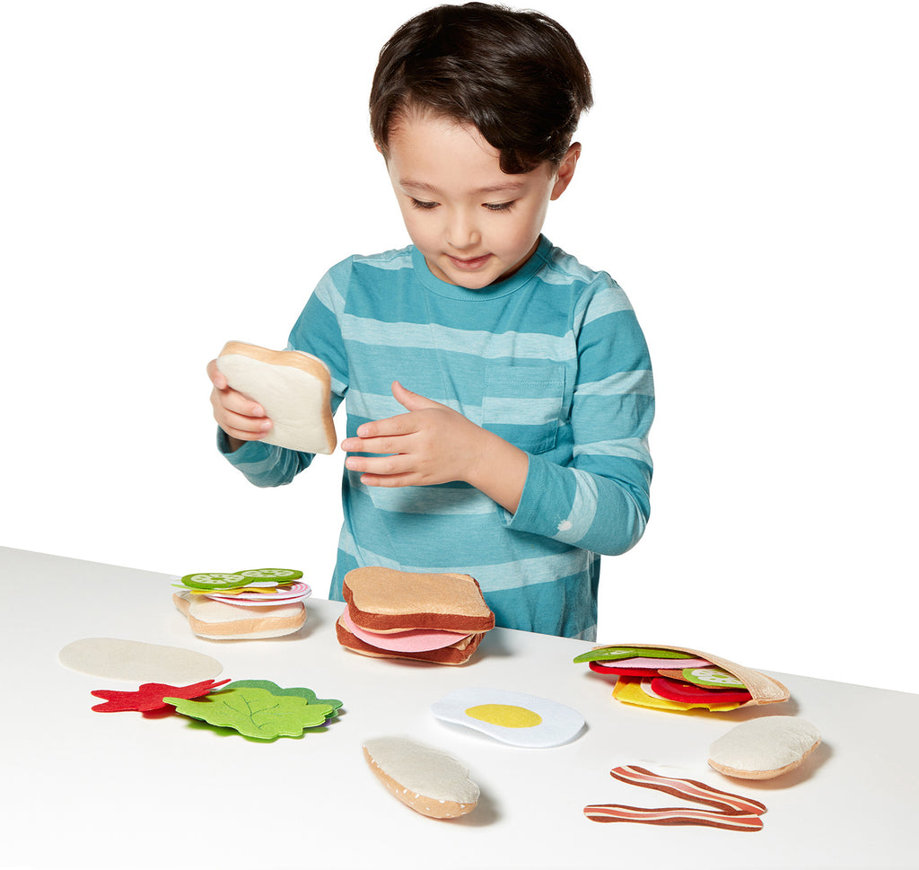 Melissa & Doug Preparare e servire P a s t : Play Food Set Bundle con 1 tema compatibile M&D Scratch Fun Mini-Pad (09361 Melissa & Doug Preparare e servire P a s t : Play Food Set Bundle con 1 tema compatibile M&D Scratch Fun Mini-Pad (09361